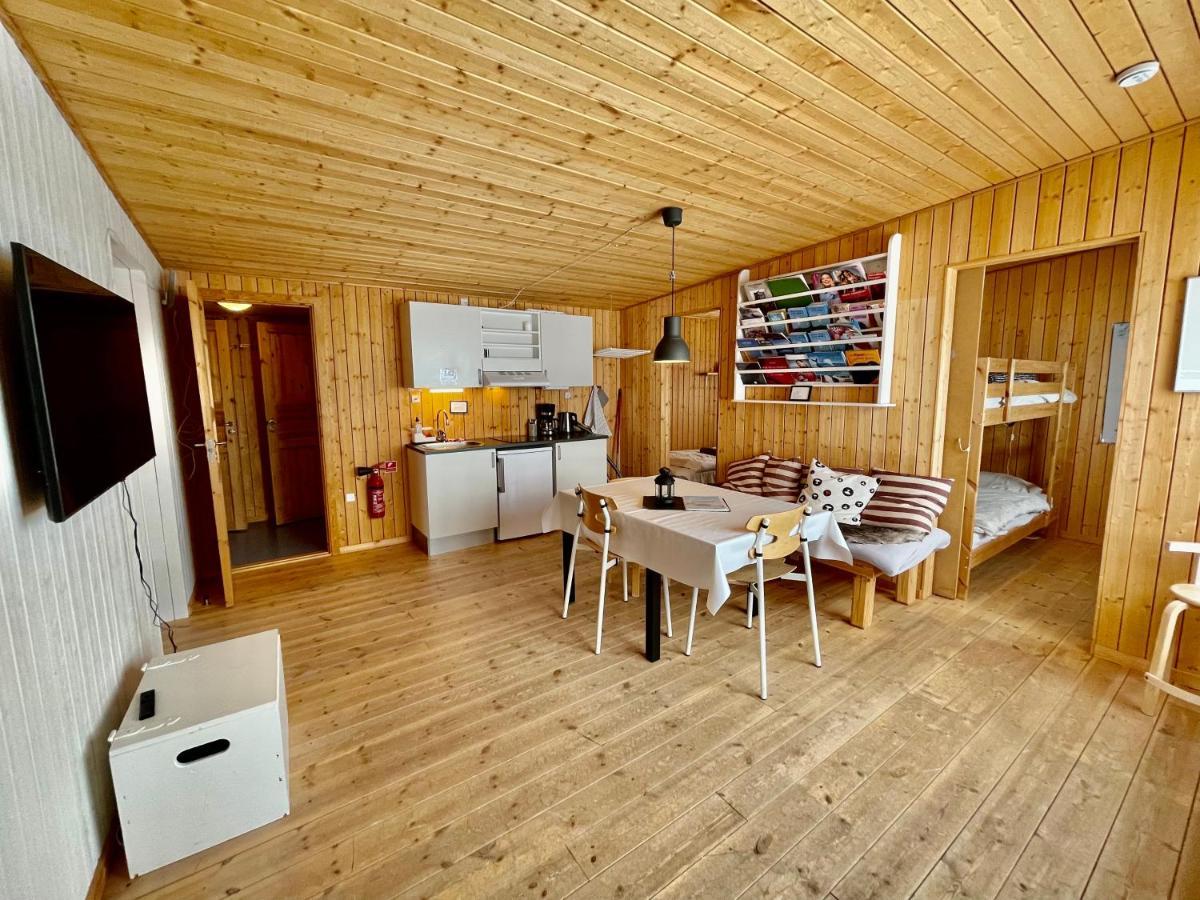Inuk Hostels Nuuk Exterior foto