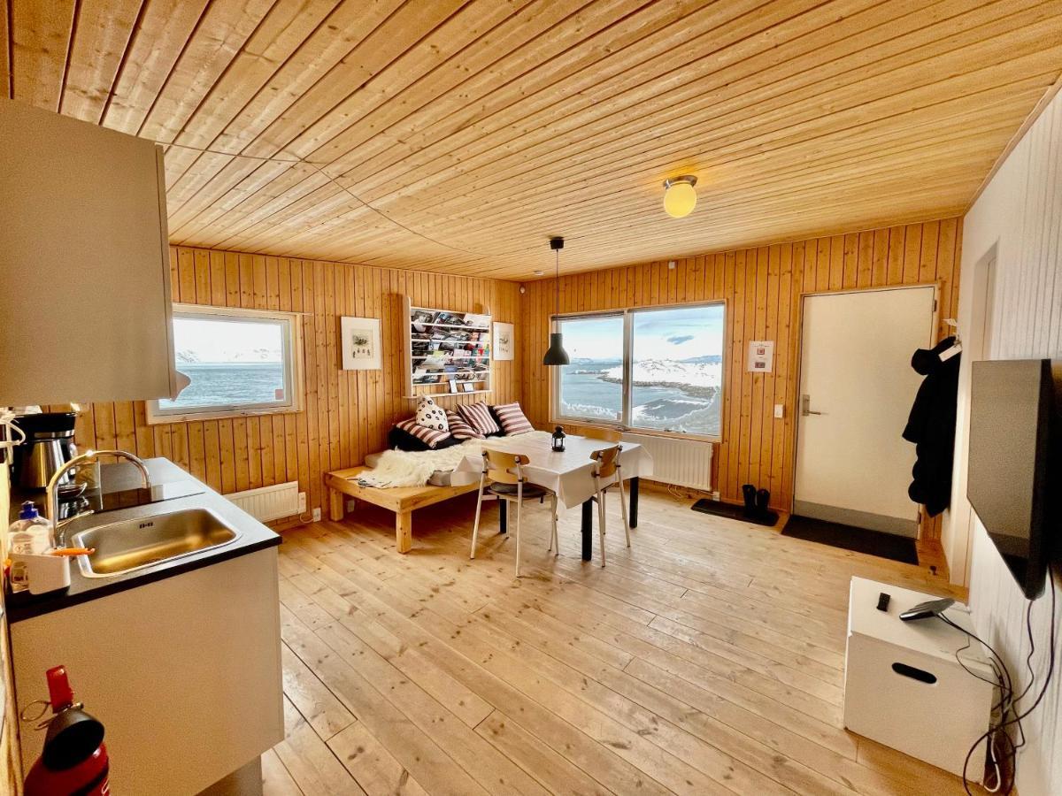 Inuk Hostels Nuuk Exterior foto